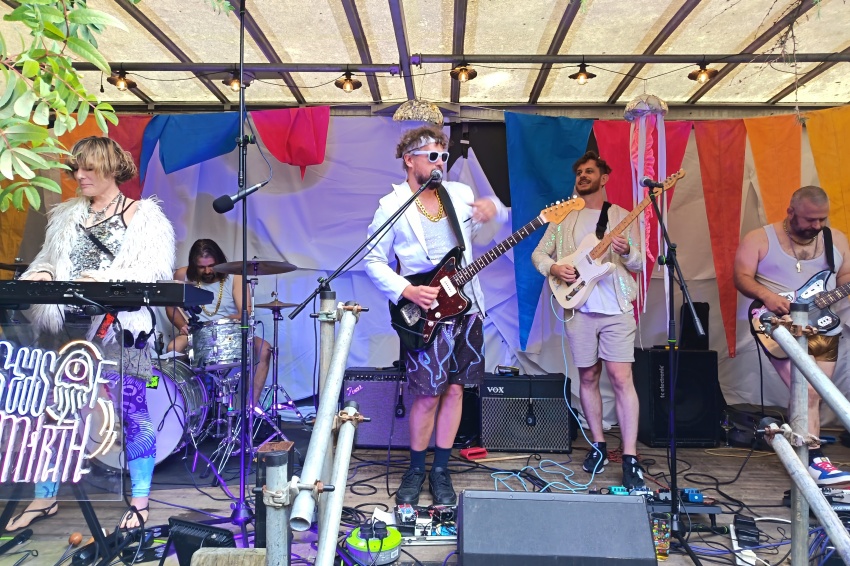 Seas Of Mirth at Peacock Freakshow 2025