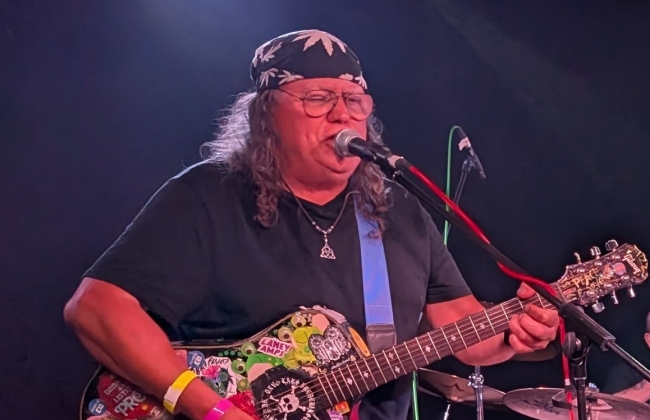 Buzz Elliott